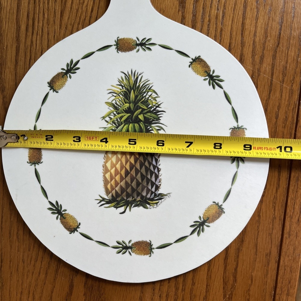 Roger Bucklin Pineapple Cutting Board Paddle Style Thin Melamine 9.5"x‎ 13" - Picture 5 of 5